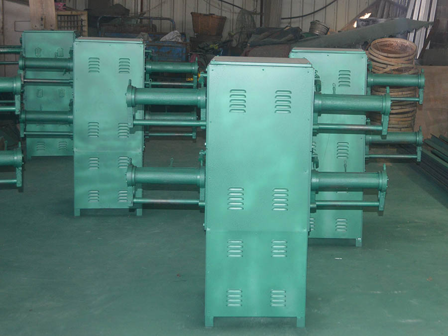 四錠無捻粗紗機