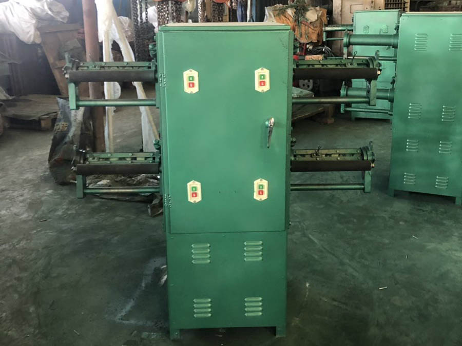 四錠無捻粗紗機