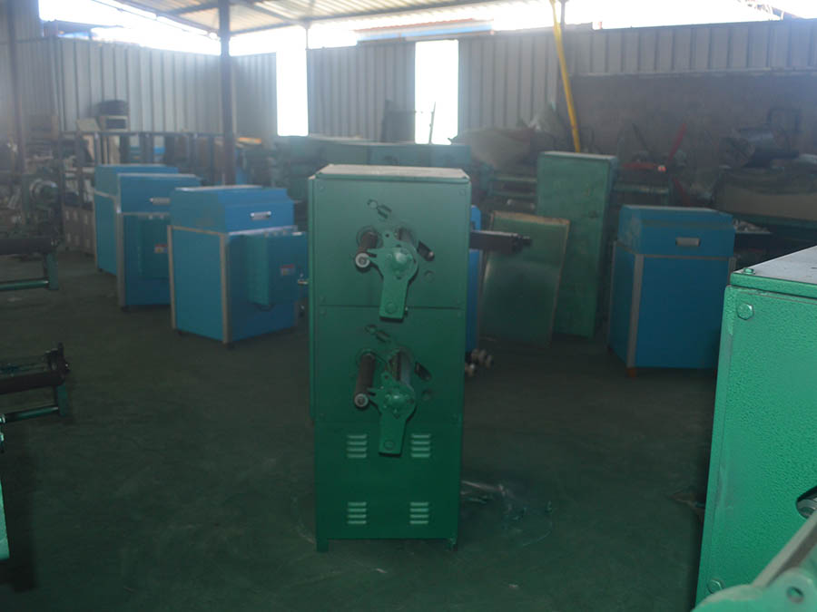 四錠無捻粗紗機